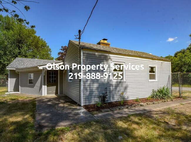 Building Photo - 3988 Fillmore St