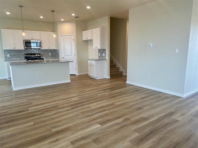 Building Photo - 515 War Admiral Dr