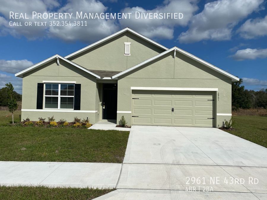 Foto principal - 2961 NE 43rd Rd