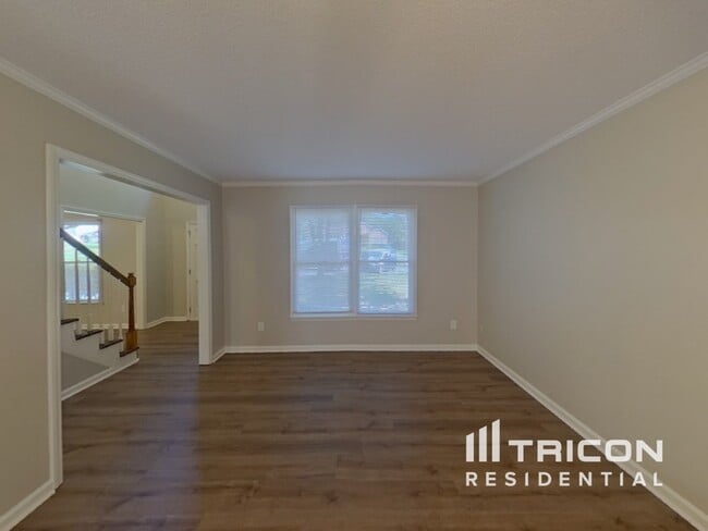 Building Photo - 8404 Sills Ct