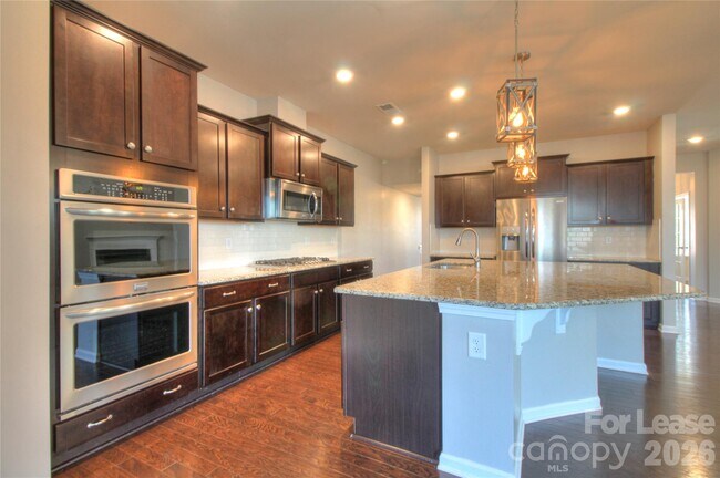 Building Photo - 4008 Silverwood Dr