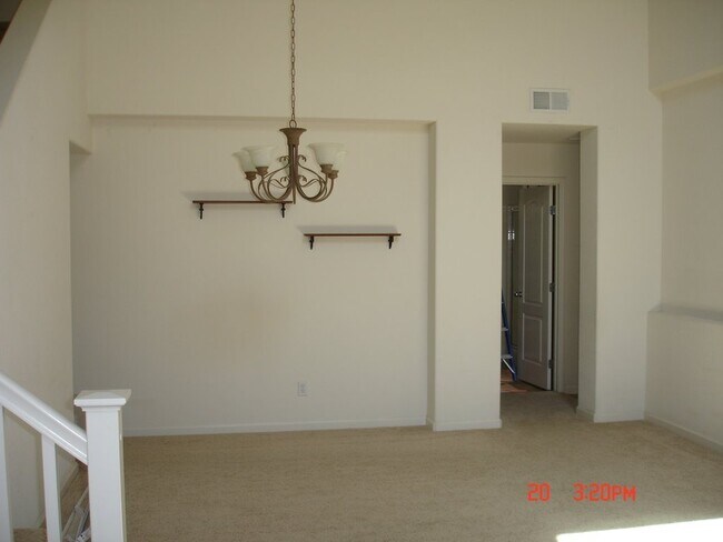 Foto del edificio - 2519 Withrow Ln