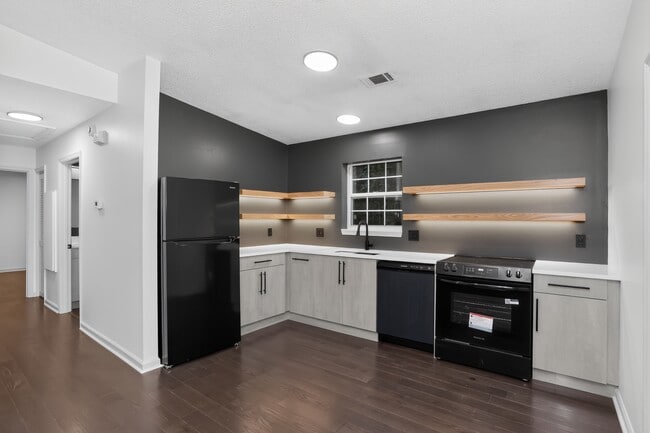 Building Photo - 507 Emory Cir