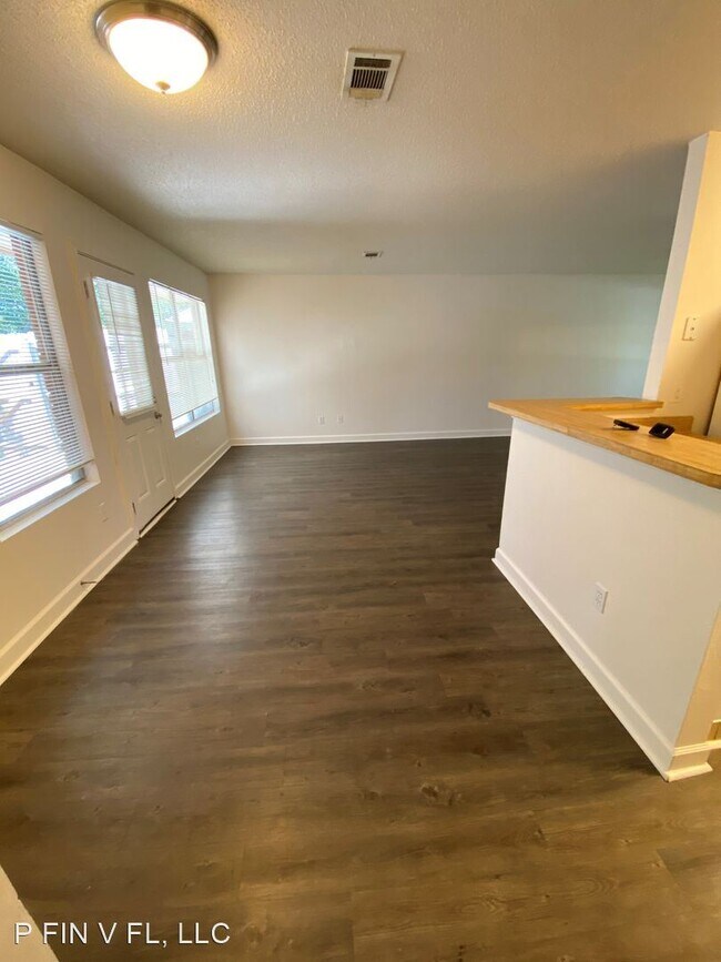 Foto del edificio - 2 br, 1 bath House - 31 Laiken Ct