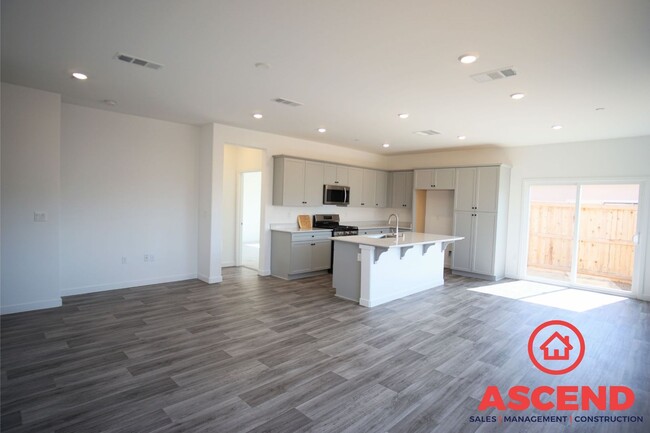 Foto del edificio - Newly Built Home in Gossamer Grove!