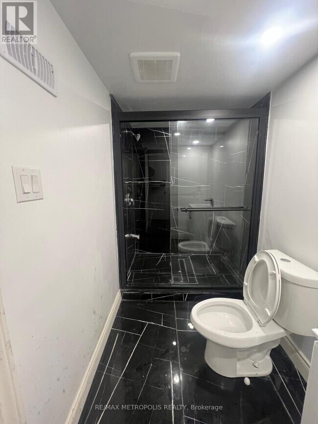 Building Photo - 69 Jessop Dr