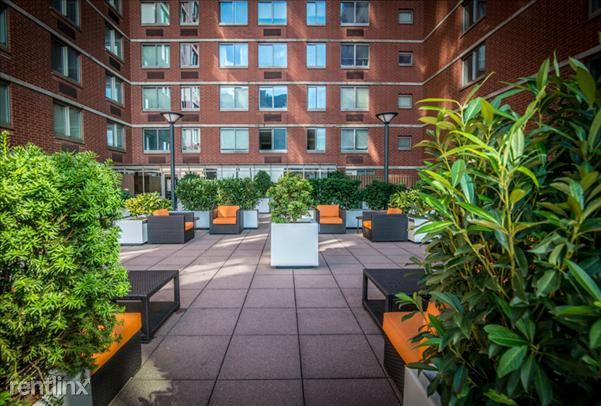 Foto del edificio - 401 W 37th St