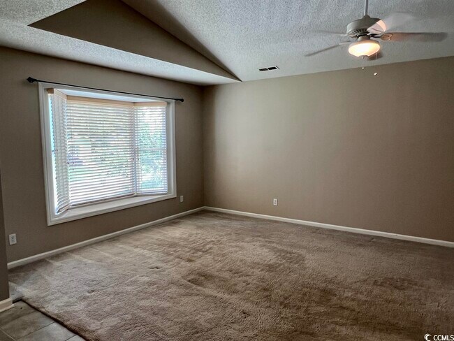 Building Photo - 4338 Princeton Dr