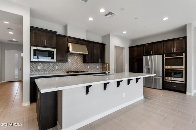 Building Photo - 7440 E Via De Luna Dr