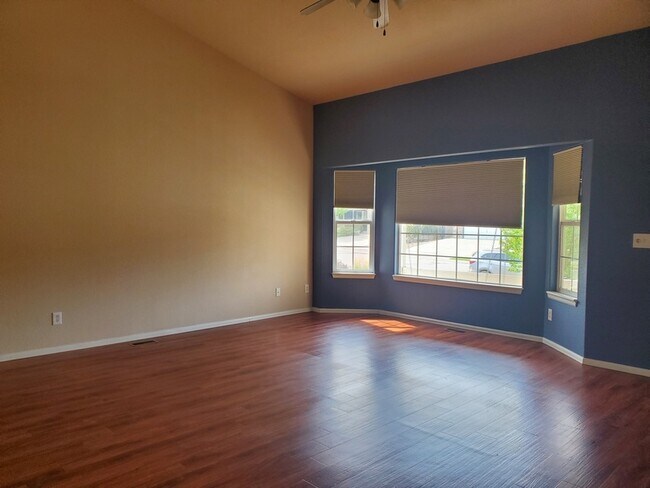 Foto del edificio - 1824 86th Ave Ct