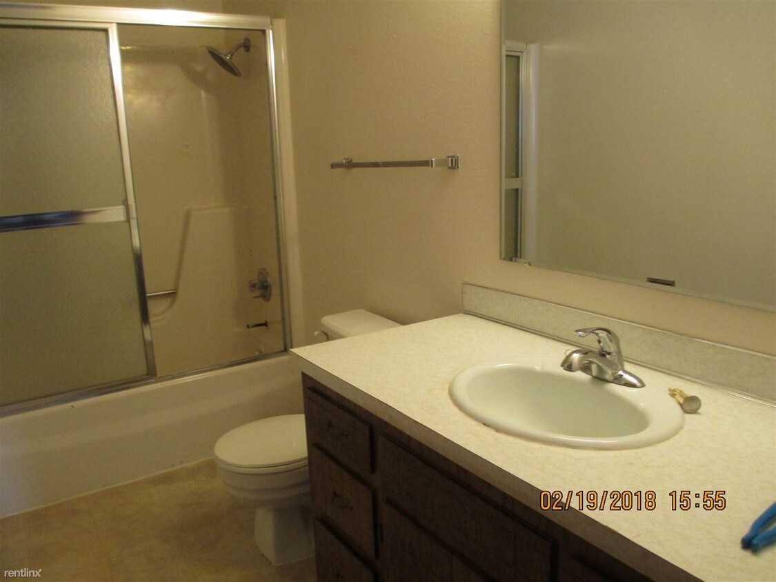 Foto del edificio - 2725 N Washington St