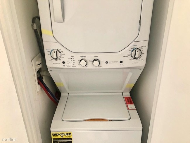 Building Photo - 4001 Cresson St