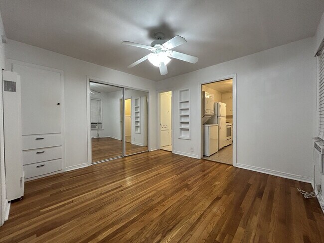 Foto del edificio - Charm, Comfort and Convenience!