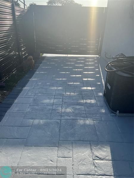 Foto del edificio - 18000 NW 79th Ave