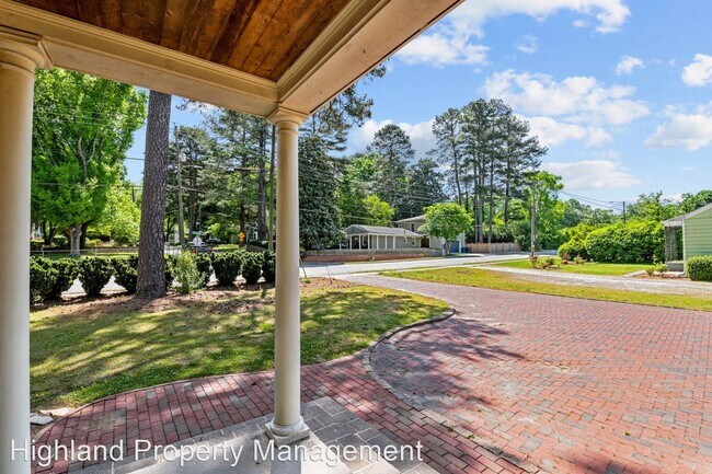 Foto del edificio - 2 br, 1 bath House - 1201 Brookside Dr.
