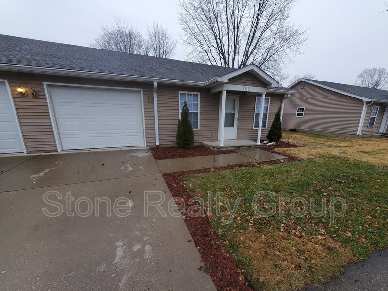 2316 7th Ave, Terre Haute, IN 47803 Condo for Rent in Terre Haute, IN