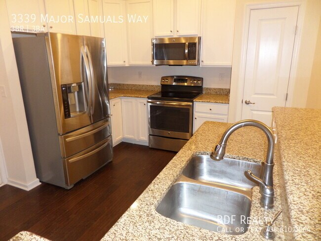 Foto del edificio - 3339 Major Samuals Way