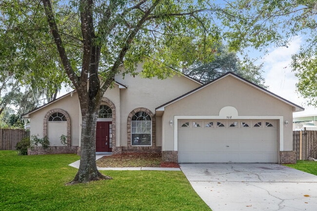 Building Photo - 502 Valencia Pl Cir