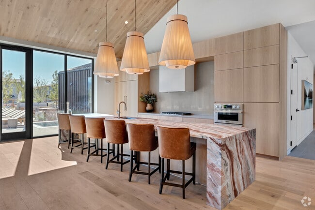 Interior Photo - UPLANDS