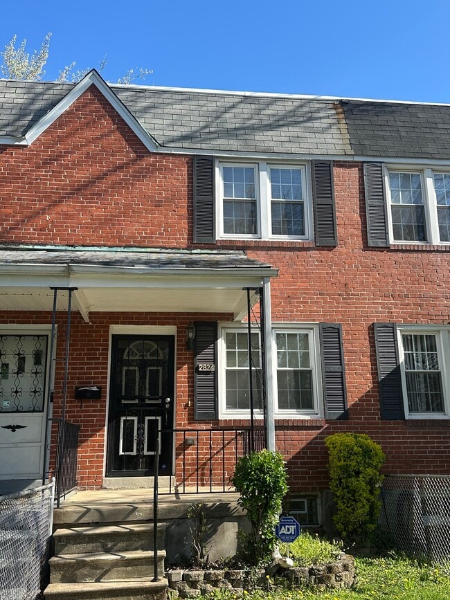 Building Photo - 2824 Edgecombe Cir S
