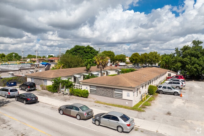 Foto aérea - Hialeah Apartments East 7th Street
