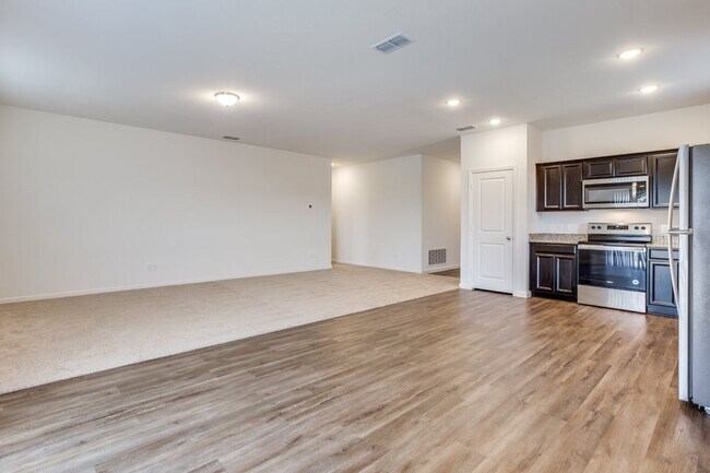 Foto del edificio - 308 Briar Cv