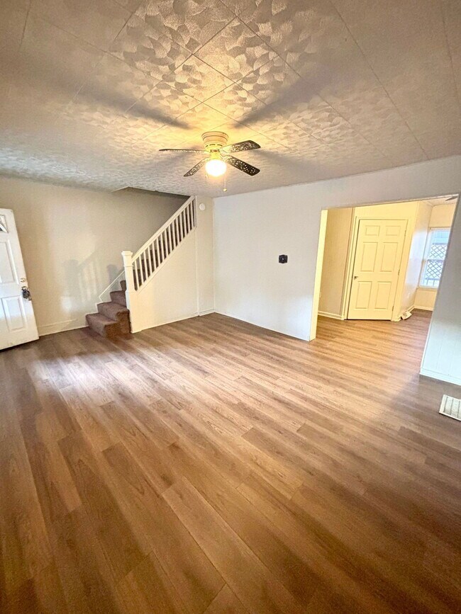 Foto del edificio - 715 6th St