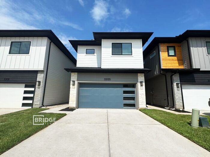 Primary Photo - OXFORD-33135 Oak Heights Place, Magnolia, ...