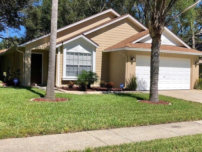 Photo - 1063 Royal Oaks Dr House