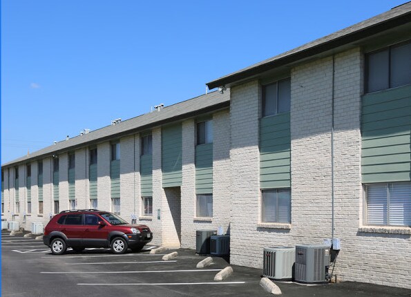 Building Photo - 2205 Pat Booker Rd