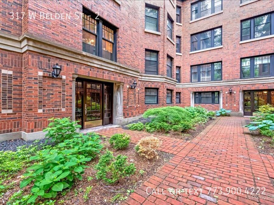 Primary Photo - Lincoln Park Extra Large 3 bedroom 2 bath