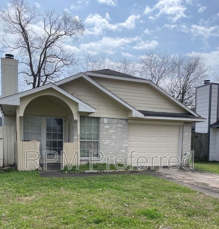 Primary Photo - 3126 Cottonshire Dr