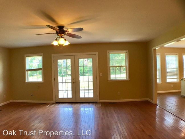 Building Photo - 4 br, 2.5 bath House - 1735 Pimlico Blvd.