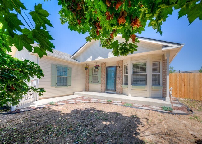 Foto del edificio - 4645 Ramblewood Dr