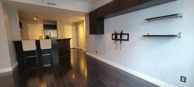 Foto del edificio - 4276 S Main St