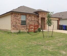 Building Photo - 7113 Guadalupe Rd