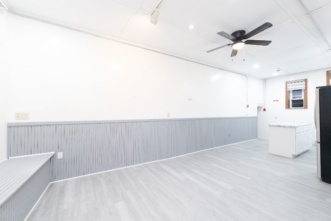 Foto del edificio - 317 Branch Ave