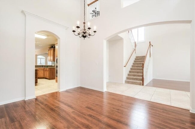 Building Photo - 11225 Savin Hill Ln