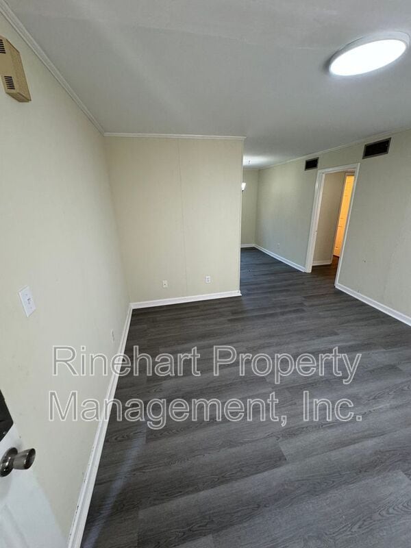 Foto del edificio - 409 Plantation Rd