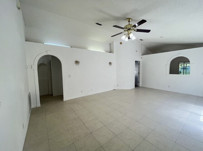 Building Photo - 11483 Kimberly Forest Dr