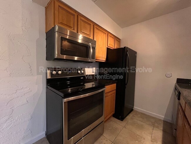 Foto del edificio - 7110 E Continental Dr