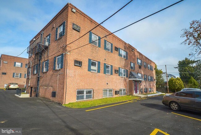 Foto del edificio - 7200-6 Crittenden St