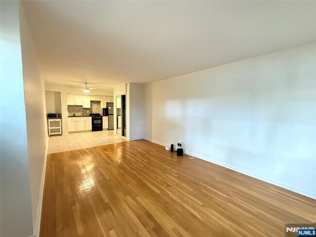 Foto del edificio - 410 Park Ave