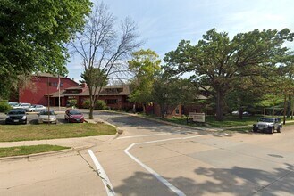 Building Photo - 250 Femrite Dr