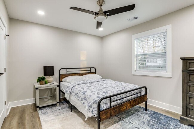 Foto del edificio - 1429 Almont Dr SW