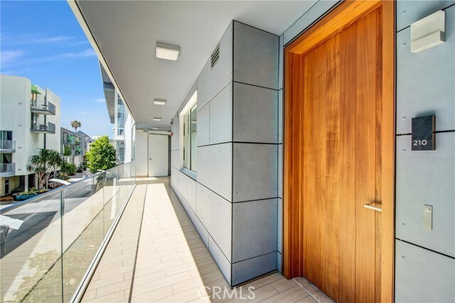 Foto del edificio - 1705-1725 Ocean Ave