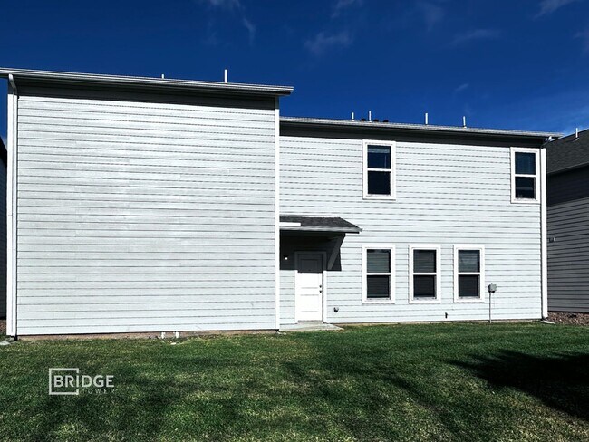 Building Photo - 87 Fern Ct