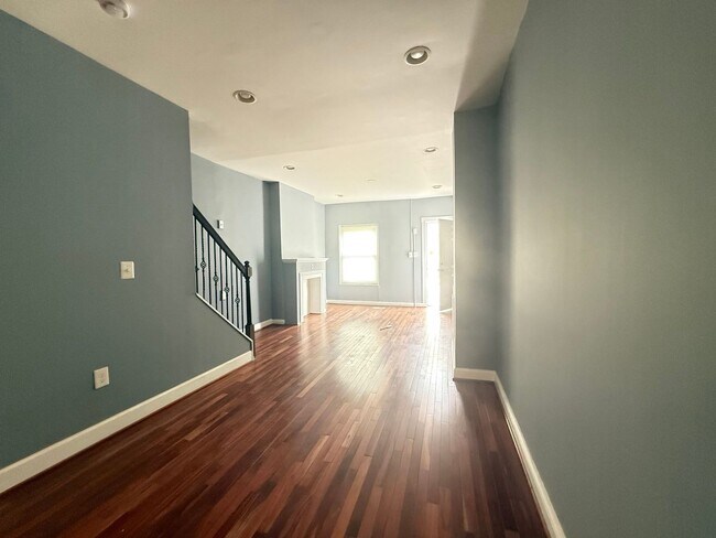 Foto del edificio - Two Bedroom House in Baltimore