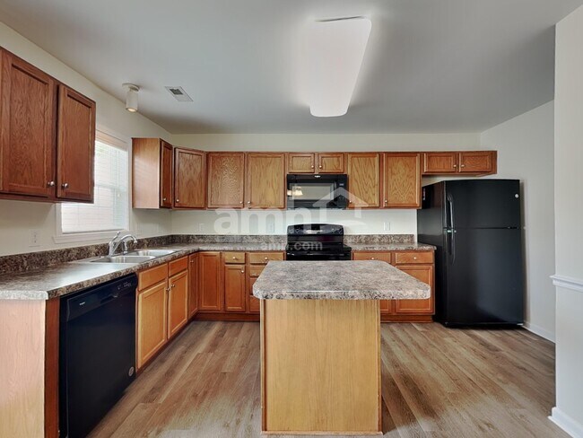 Foto del edificio - 4019 Tarrant Trace Cir