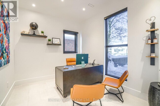 Photo du bâtiment - 142 Sixth St